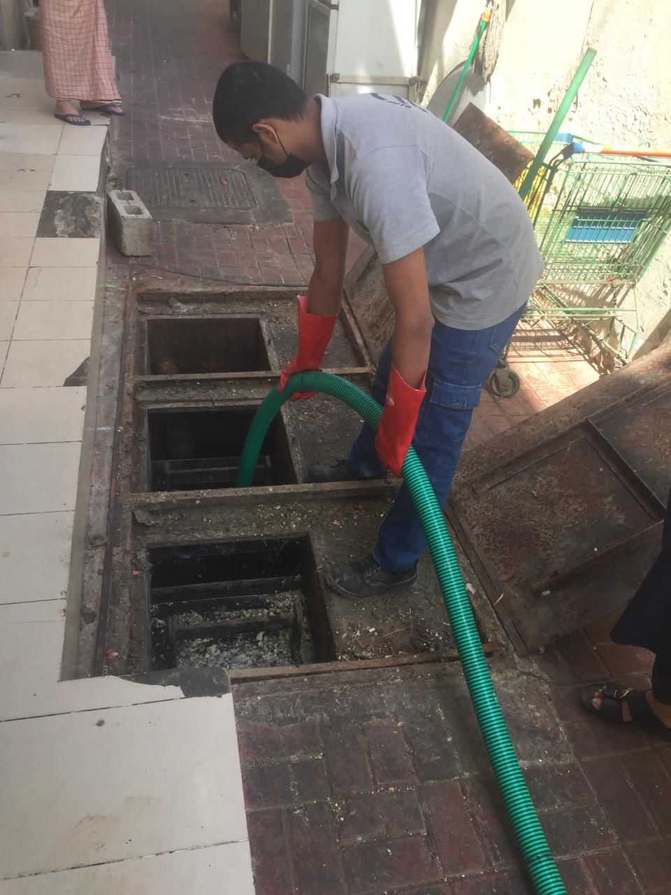 Grease Trap Compliance in the UAE: How to Know If Your Restaurant Meets the Legal Requirements
