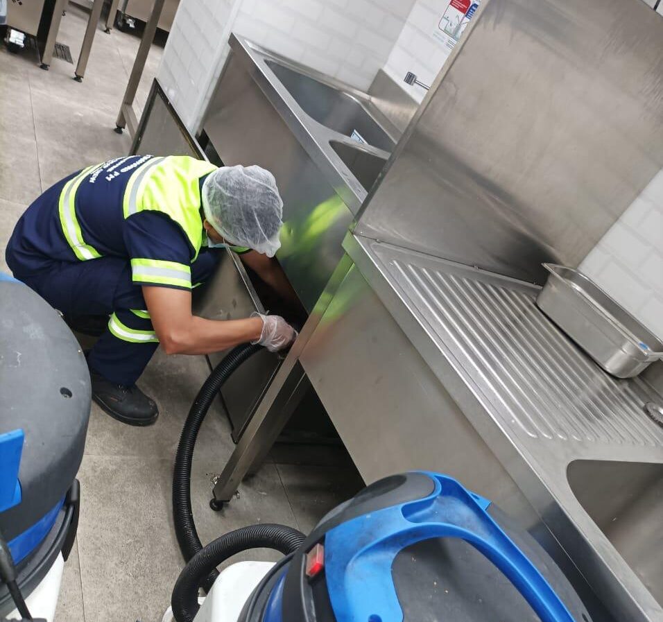 Eco-Friendly Grease Trap Cleaning Solutions for Sustainable UAE Kitchens