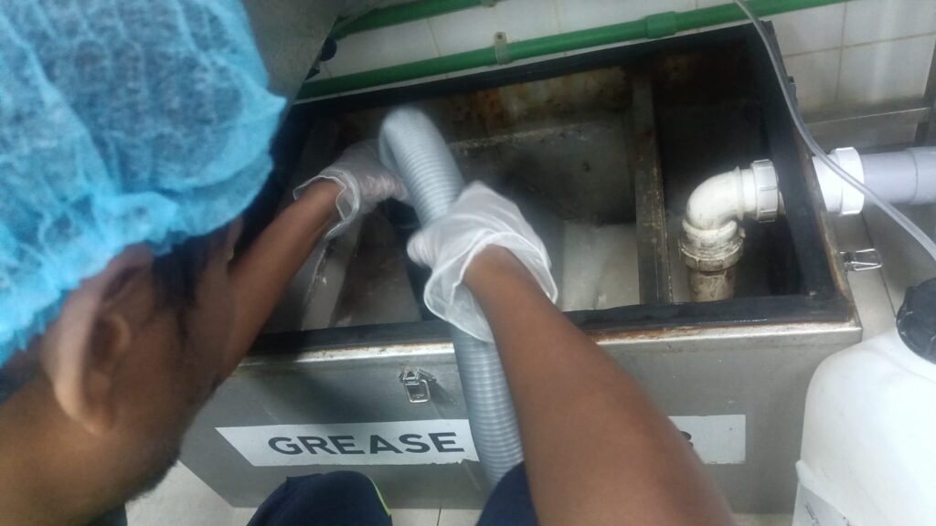 Grease Trap Cleaning Frequency for Different Cuisines: From Shawarma to Steakhouses