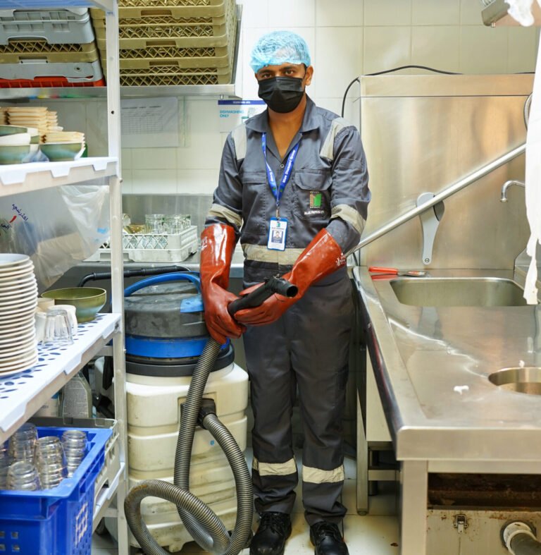 FOG Recycling in the UAE — Grease Trap Waste Disposal Strategies for Restaurants