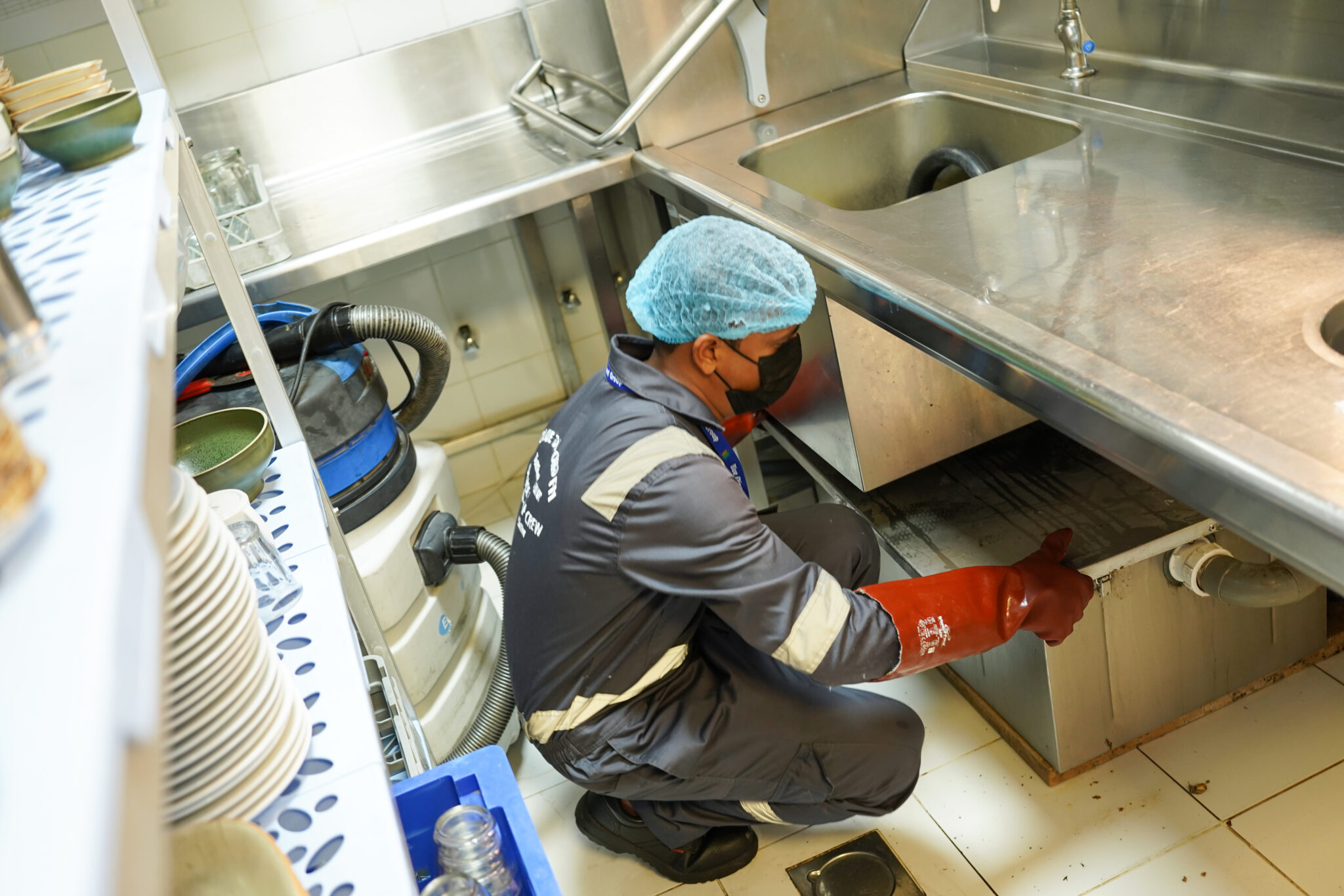 Grease Trap Cleaning for HACCP Compliance in UAE Commercial Kitchens