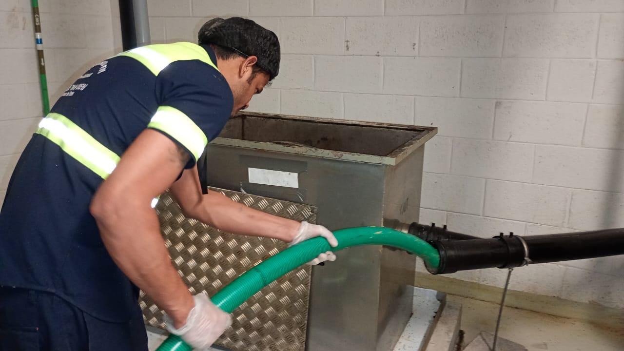 Grease Trap Maintenance: Essential Guide for UAE Kitchens (Restaurants, Hotels & Cloud Kitchens)