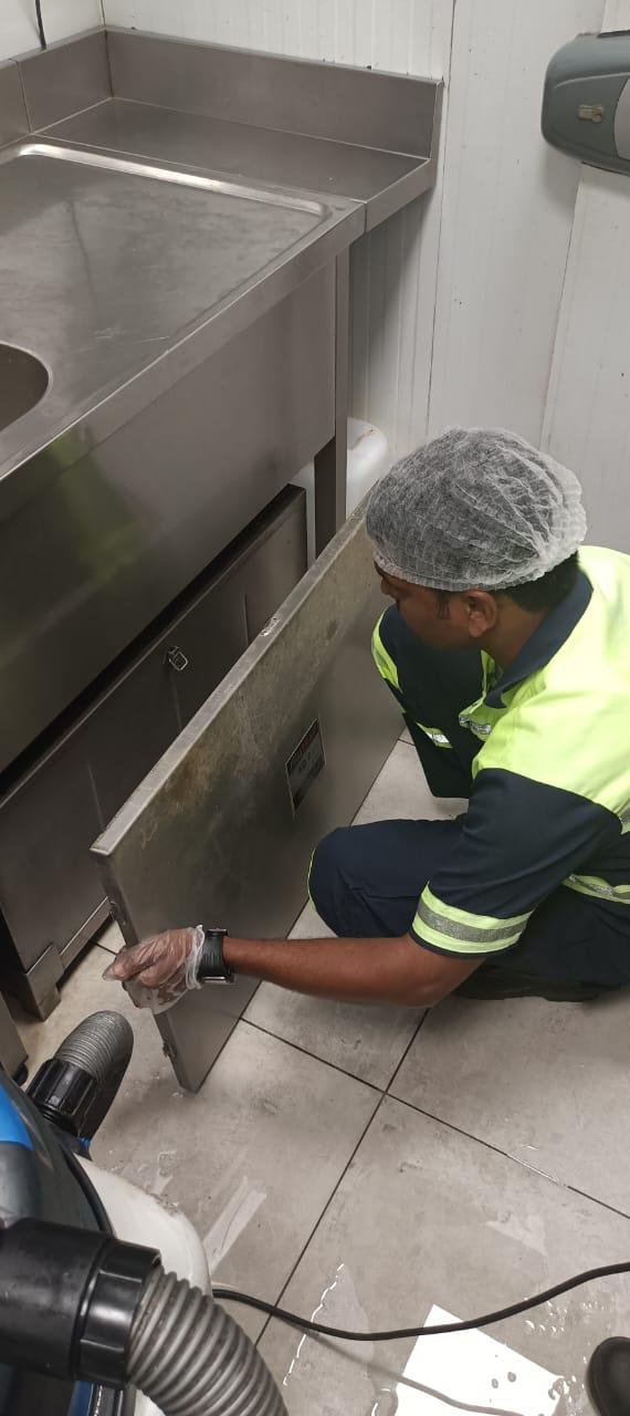 Kitchen Grease Trap Cleaning Company — Professional UAE Services for Commercial Kitchens